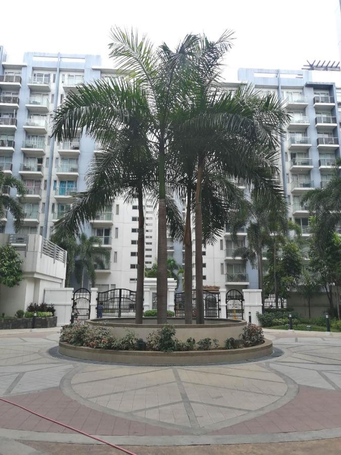 Naia Condo Palm Tree 2 Manila Exterior photo